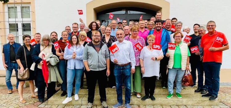 SPD-Unterbezirk Eichstätt wählt neue Vorstandschaft – Bernd Weber für weitere zwei Jahre zum Unterbezirksvorsitzenden gewählt SPD-Unterbezirk Eichstätt wählt neue Vorstandschaft – Bernd Weber für weitere zwei Jahre zum Unterbezirksvorsitzenden gewählt